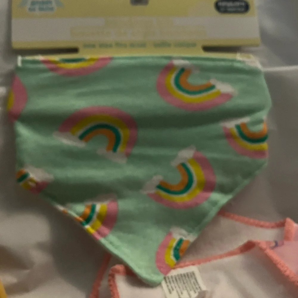 Gerber Multicolor Heart Bib Set